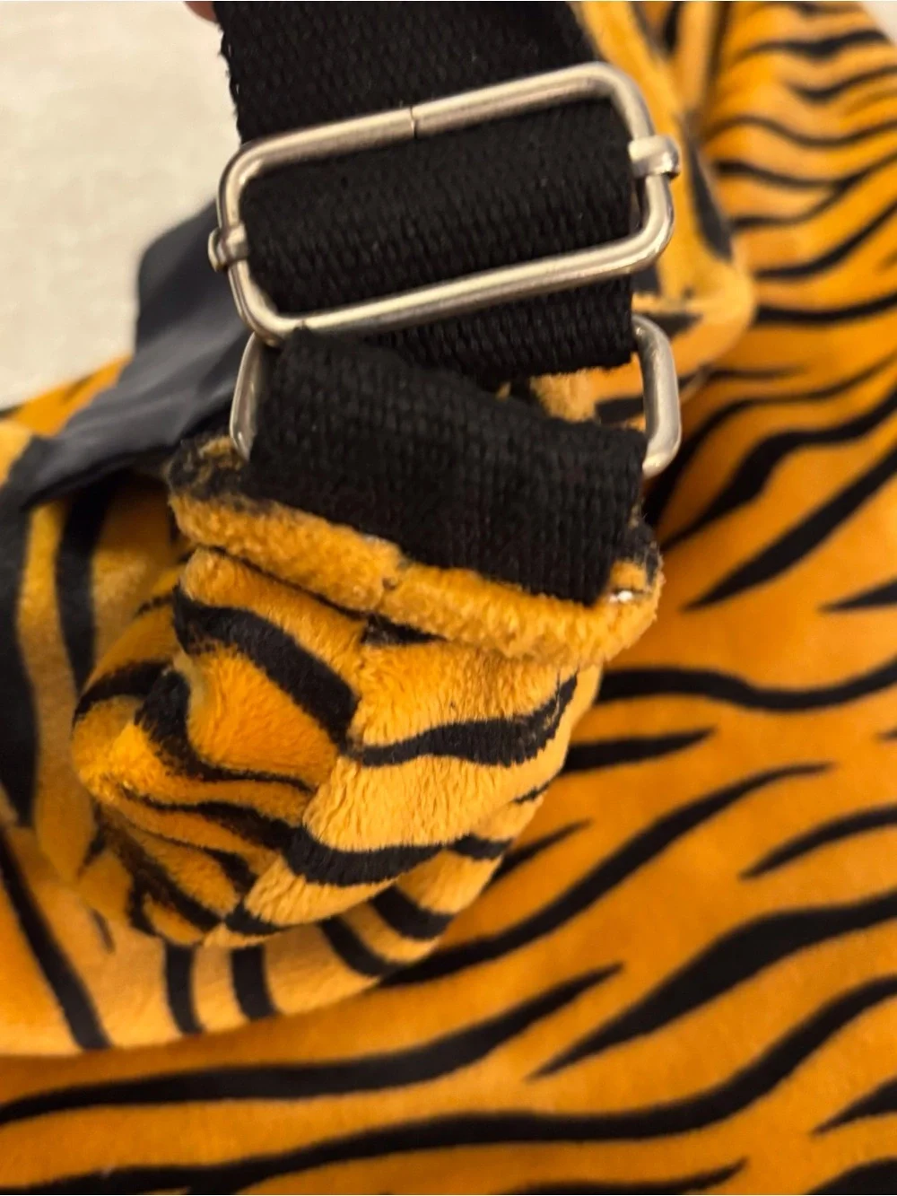 Animal-Print Crossbody Bag in Orange Black Tiger Crossbody Handbag Zip 19” Drop